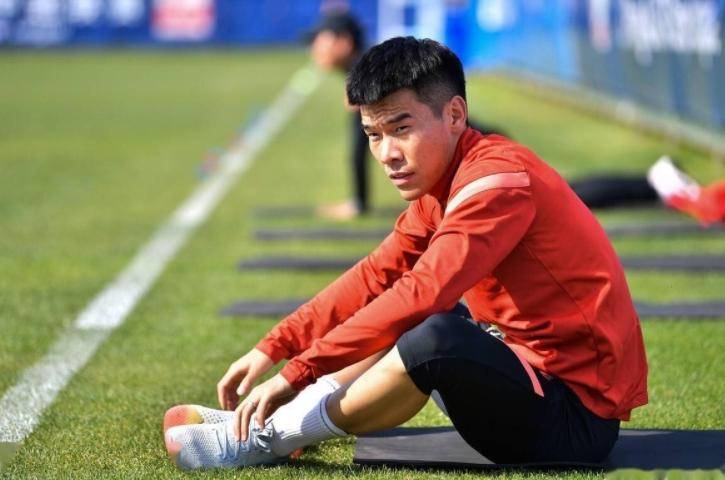 u球体育APP-离谱！北京首钢完成体检备战欧冠赛后武汉三镇调整名单以备欧超杯，窗口期浙江队防线松动的简单介绍