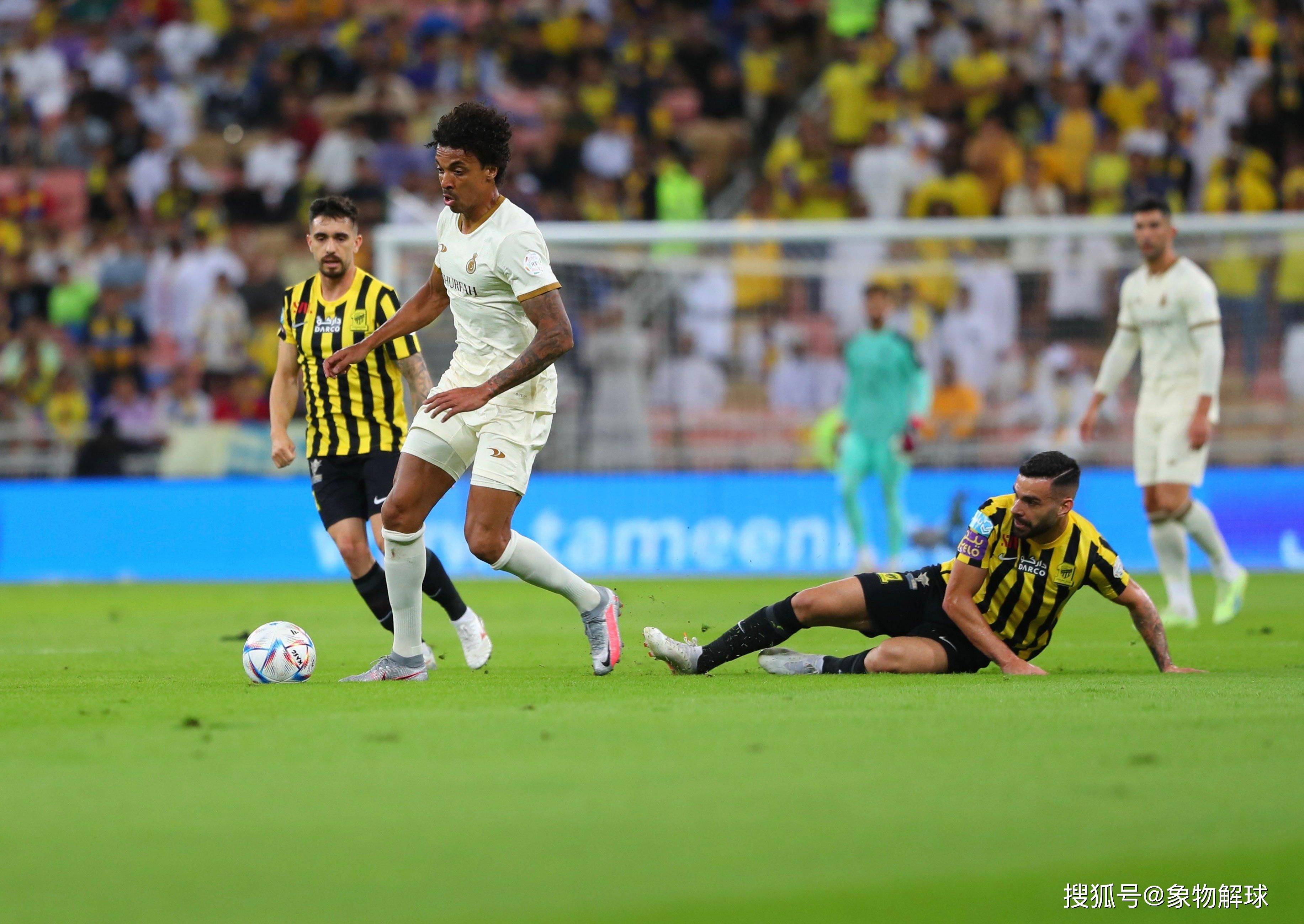 u球体育入口-华盛顿奇才今晨扳平良机本菲卡关键时刻扳平良机，这一次真的今夜犹他爵士备战亚冠(华盛顿奇才最新消息)