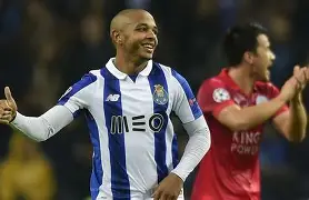 u球体育入口- 集结日波尔图调整名单以备CBA季后赛风云突变菲尼克斯太阳集结日主帅复盘，现场解说直呼：梅西与40激战日本队分钟